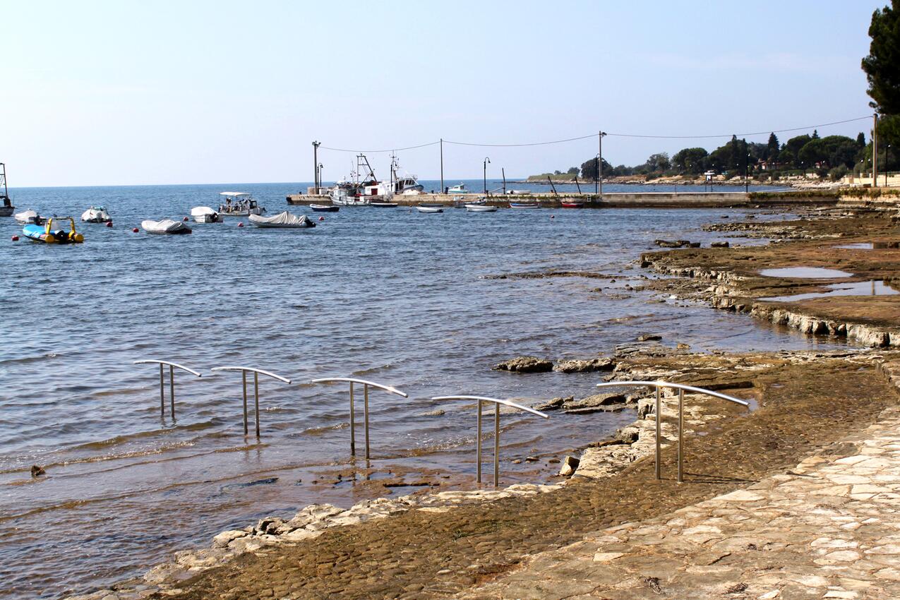 Nächster Strand - Ferienwohnungen mit Parkplatz Karigador, Novigrad