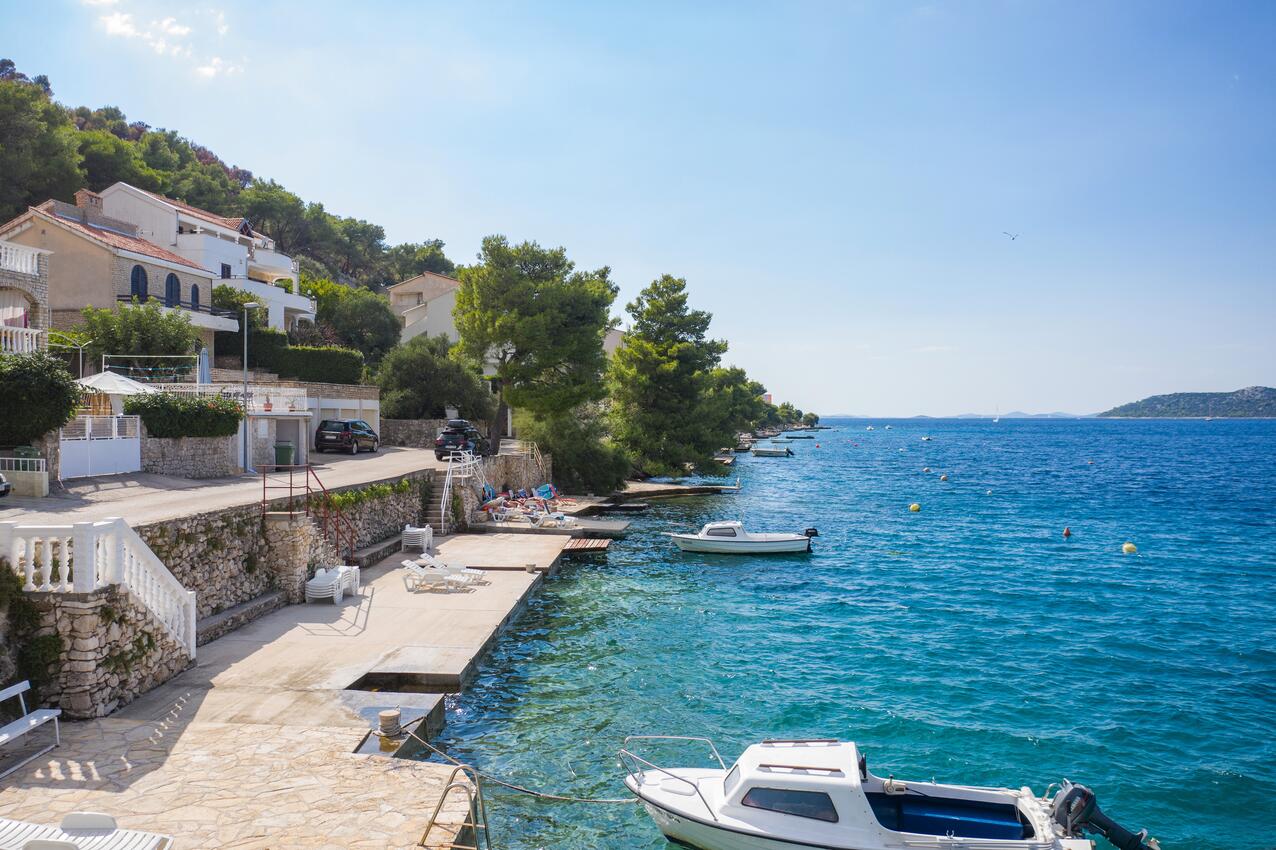 Nejbližší pláž - Apartmány u moře Šparadići, Šibenik