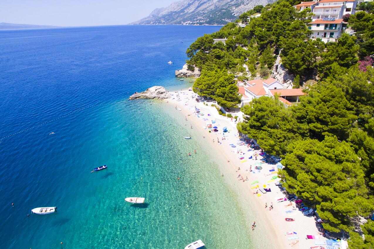 La spiaggia più vicina - Appartamenti accanto al mare per famiglie Brella - Brela, Macarsca - Makarska
