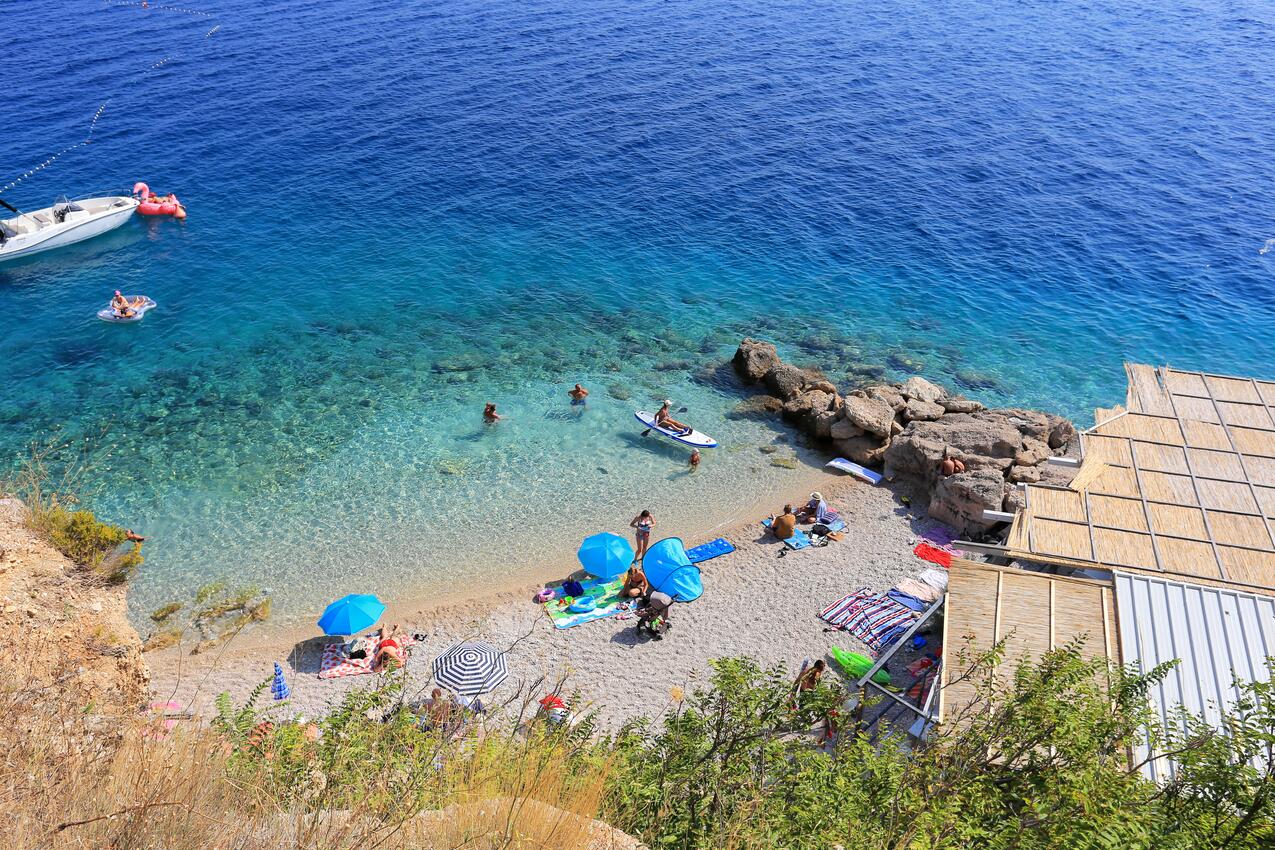 La spiaggia più vicina - Appartamenti accanto al mare Mimice, Almissa - Omiš