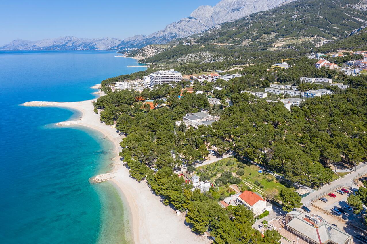 La spiaggia più vicina - Appartamenti con piscina per famiglie Macarsca - Makarska