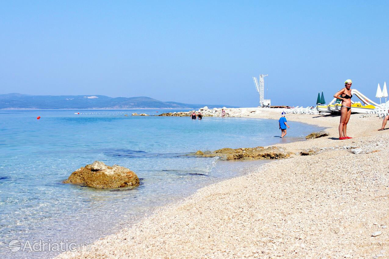 Nearest beach - Apartments with a parking space Makarska