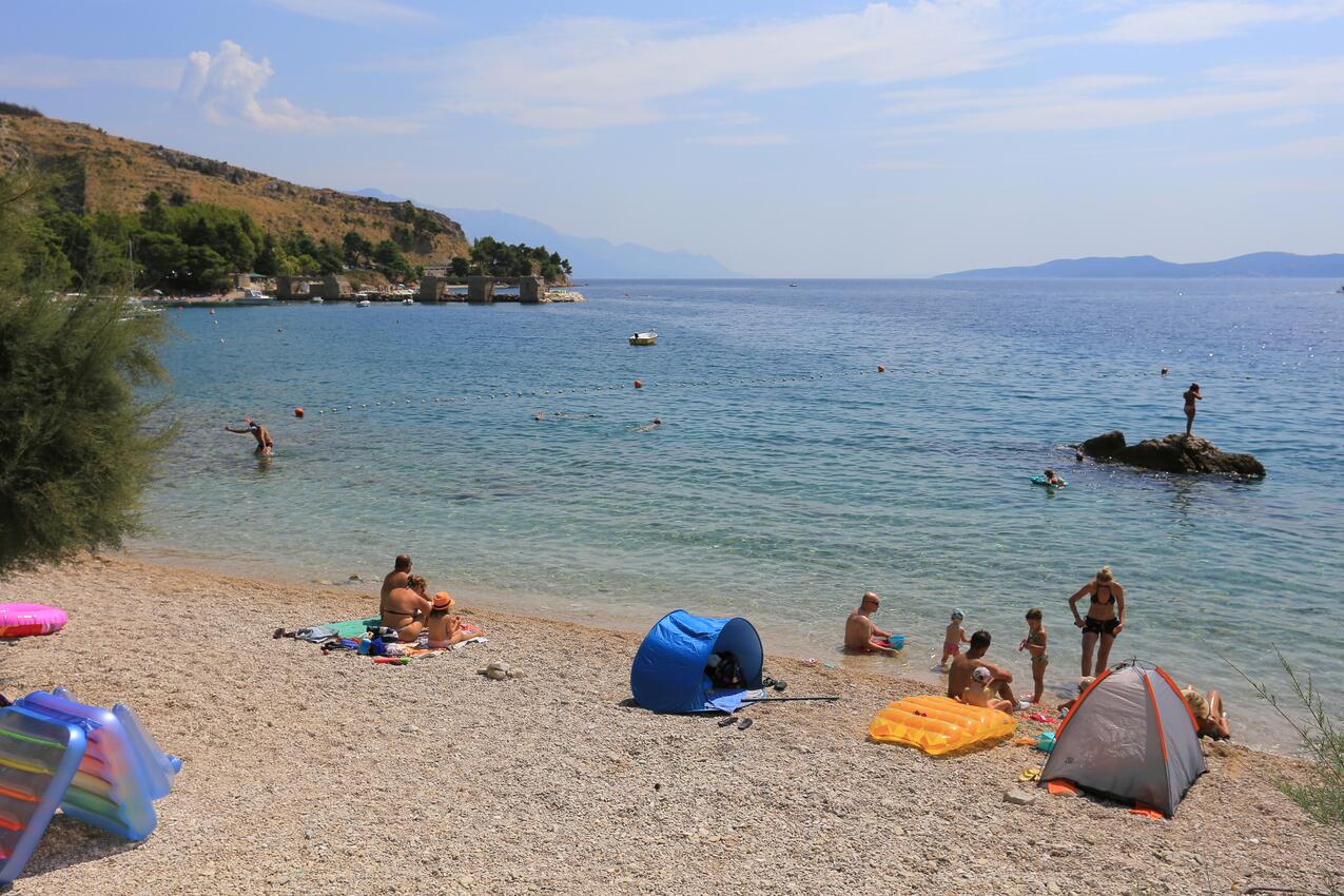 Nächster Strand - Ferienwohnungen am Meer Lokva Rogoznica, Omis