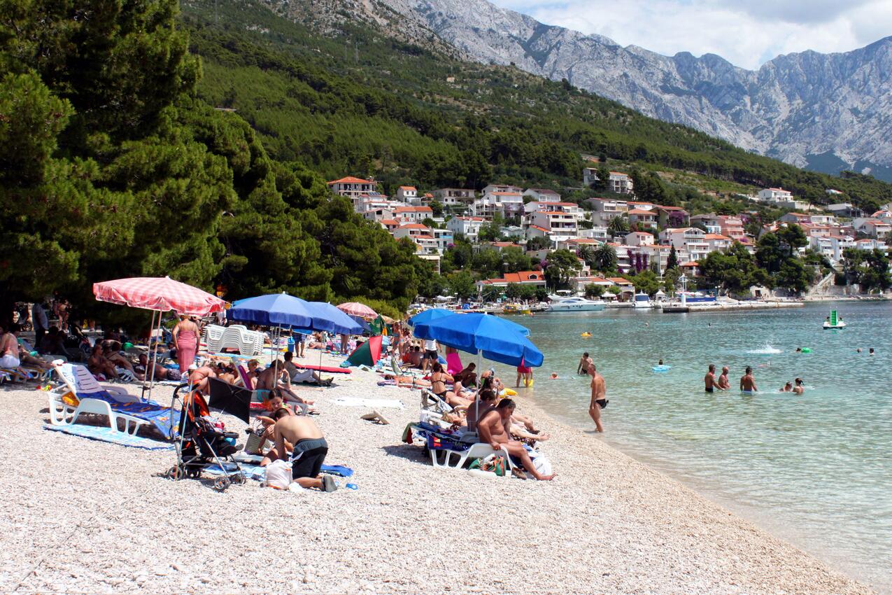 Najbliższa plaża - Apartamenty i pokoje z parkingiem Brela, Makarska