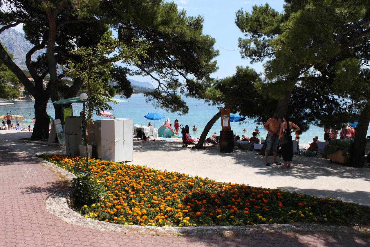 Najbliższa plaża - Apartamenty i pokoje z parkingiem Brela, Makarska
