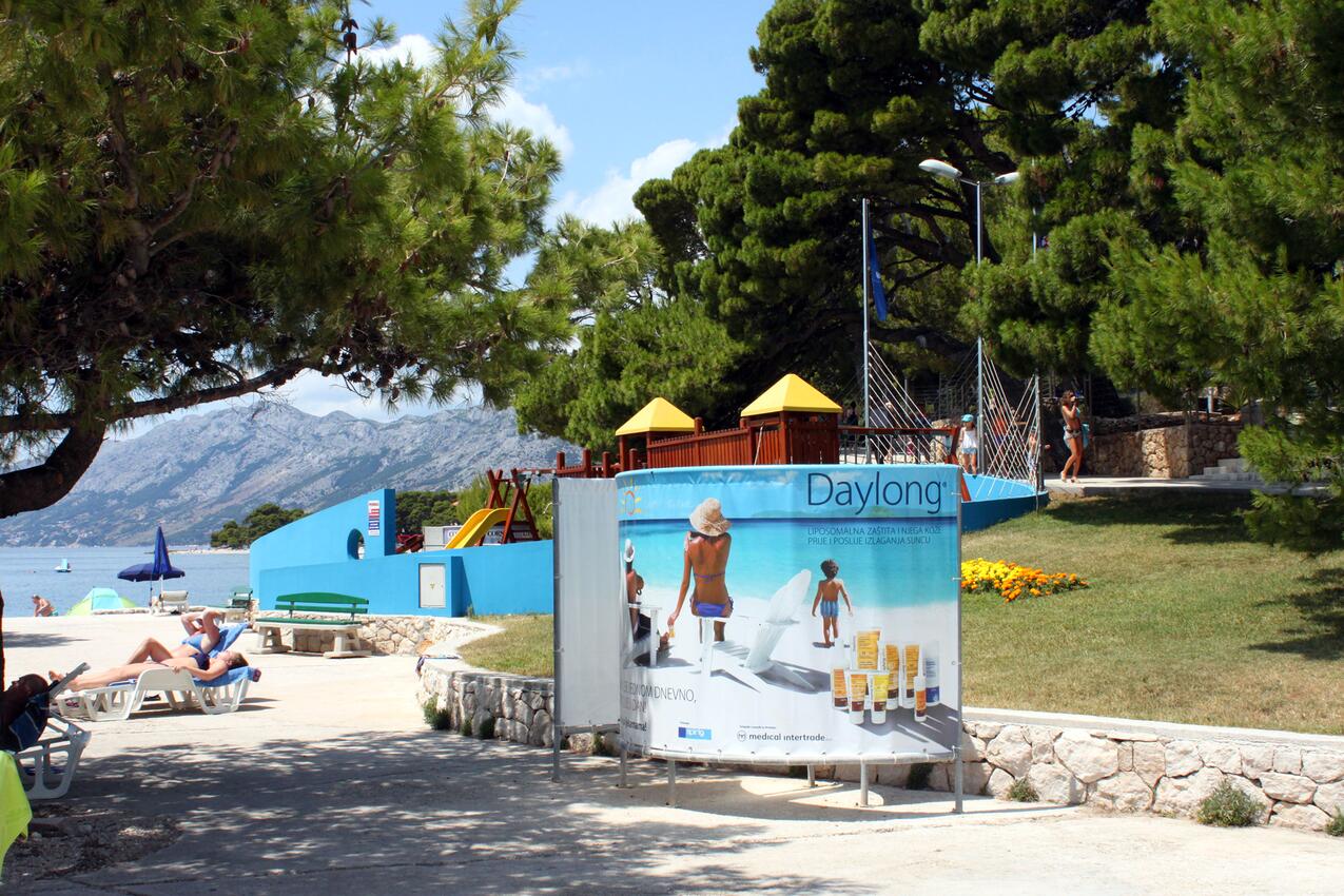 Najbliższa plaża - Apartamenty i pokoje z parkingiem Brela, Makarska