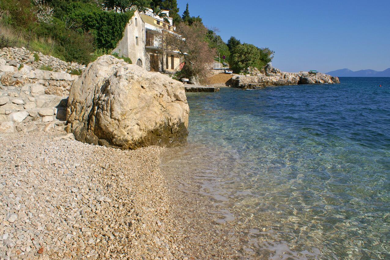 La spiaggia più vicina - Appartamenti accanto al mare per famiglie Zivogosce - Mala Duba, Macarsca - Makarska