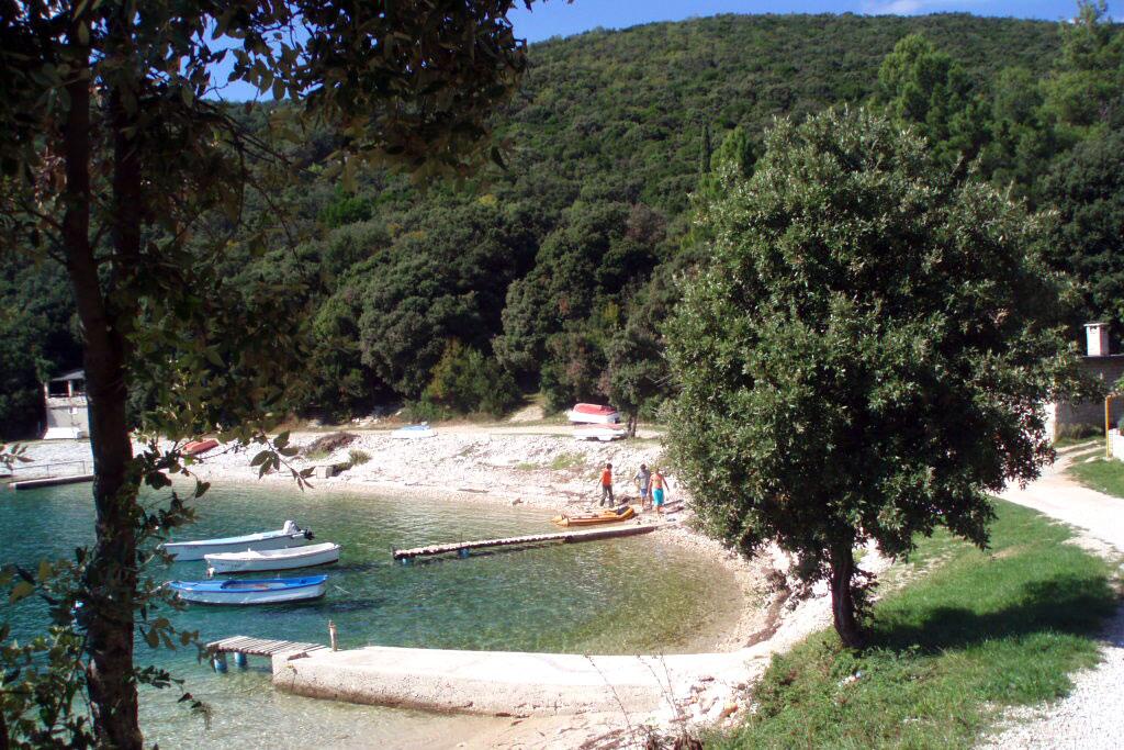 Nächster Strand - Ferienhaus mit Parkplatz Rakalj, Marcana