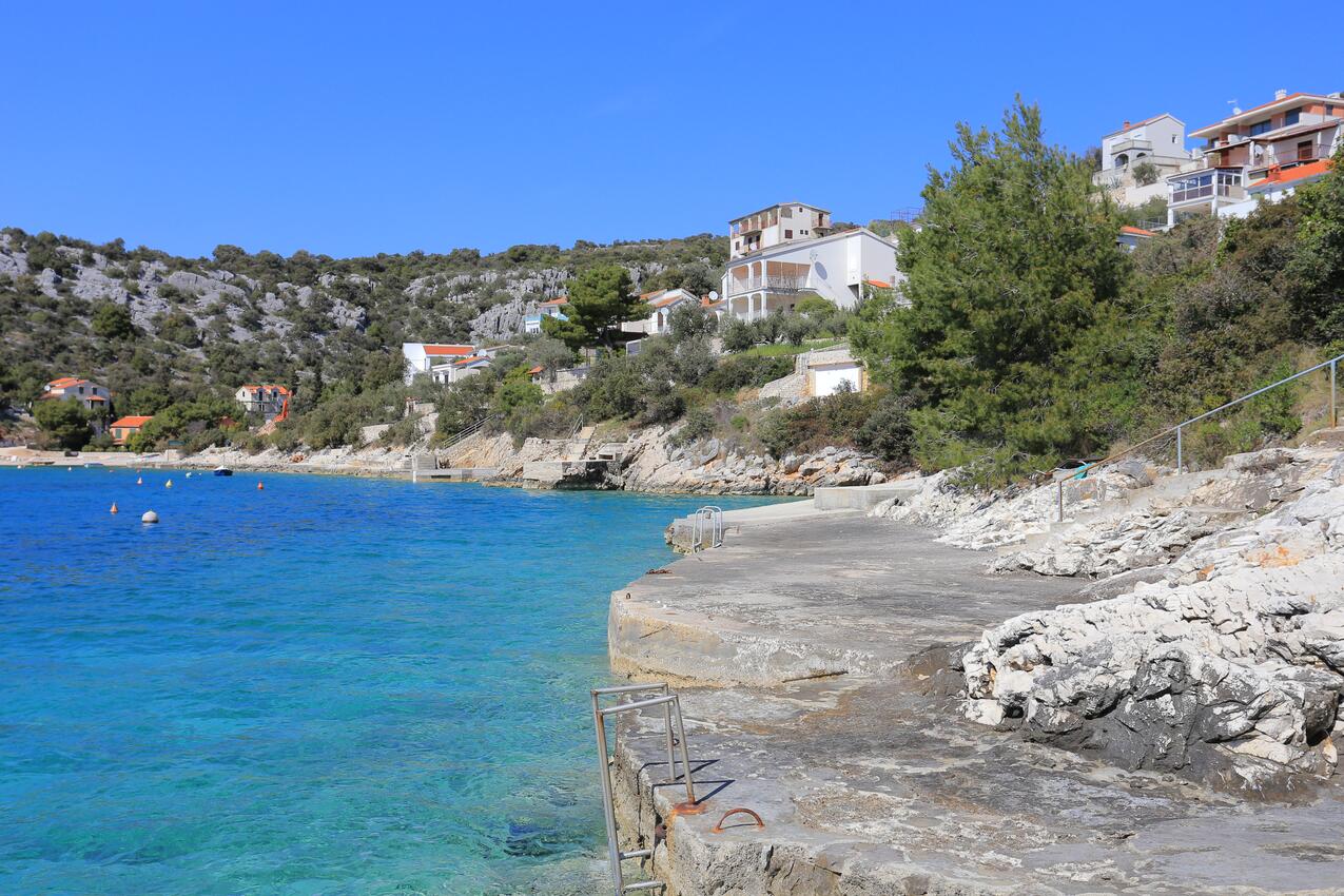 La spiaggia più vicina - Appartamenti accanto al mare Sevid, Traù - Trogir