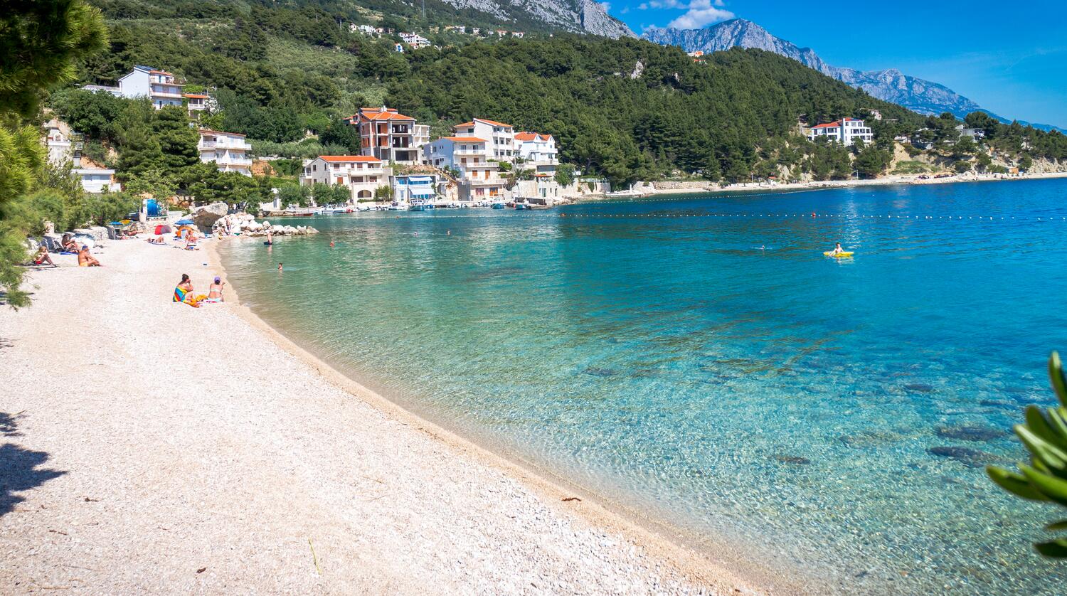 Nejbližší pláž - Apartmány a pokoje u moře Brela, Makarská - Makarska