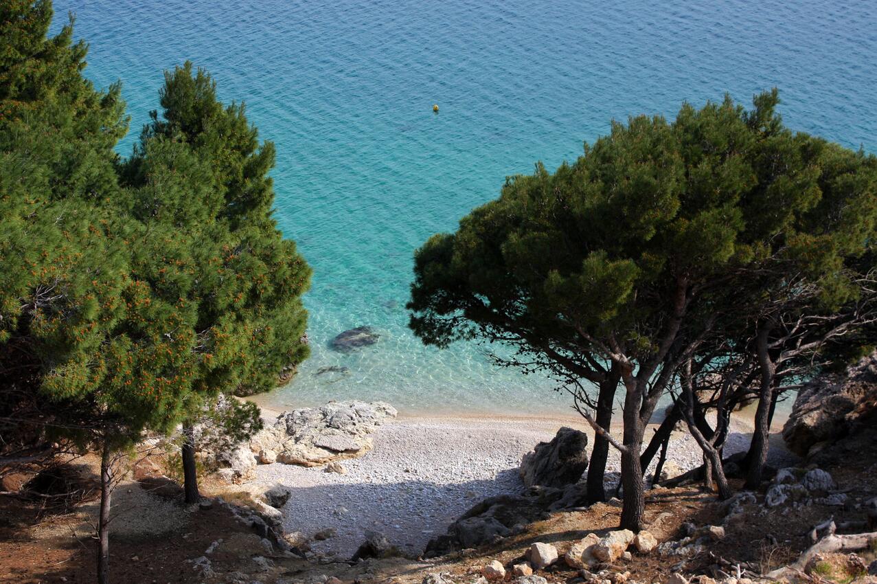 La spiaggia più vicina - Appartamenti accanto al mare con piscina Medici, Almissa - Omiš