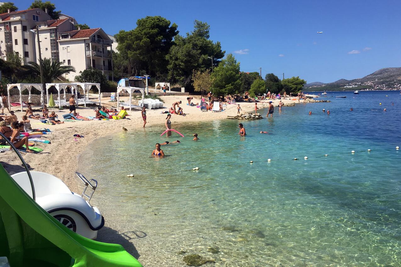 La spiaggia più vicina - Appartamenti accanto al mare Okrug Gornji, Bua - Čiovo