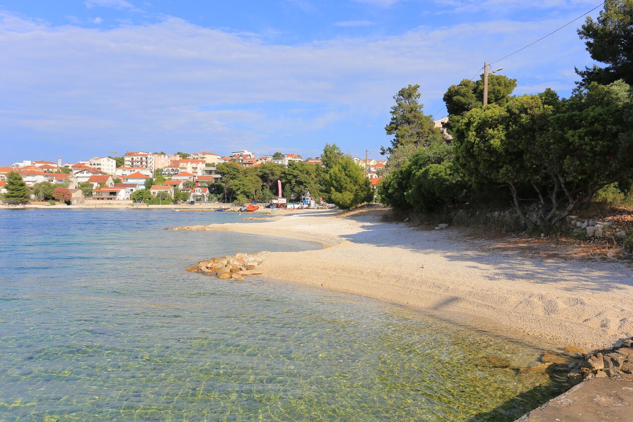 La spiaggia più vicina - Appartamenti accanto al mare Okrug Gornji, Bua - Čiovo