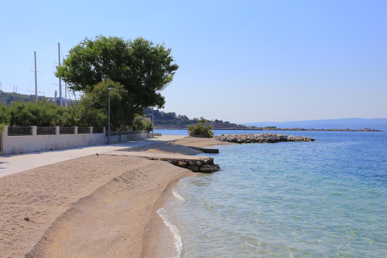 La spiaggia più vicina - Appartamenti accanto al mare Orij, Almissa - Omiš