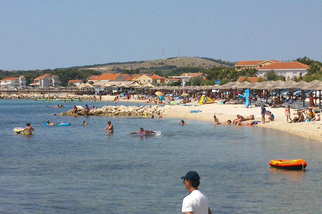 La spiaggia più vicina - Appartamenti con parcheggio Puntadura - Vir