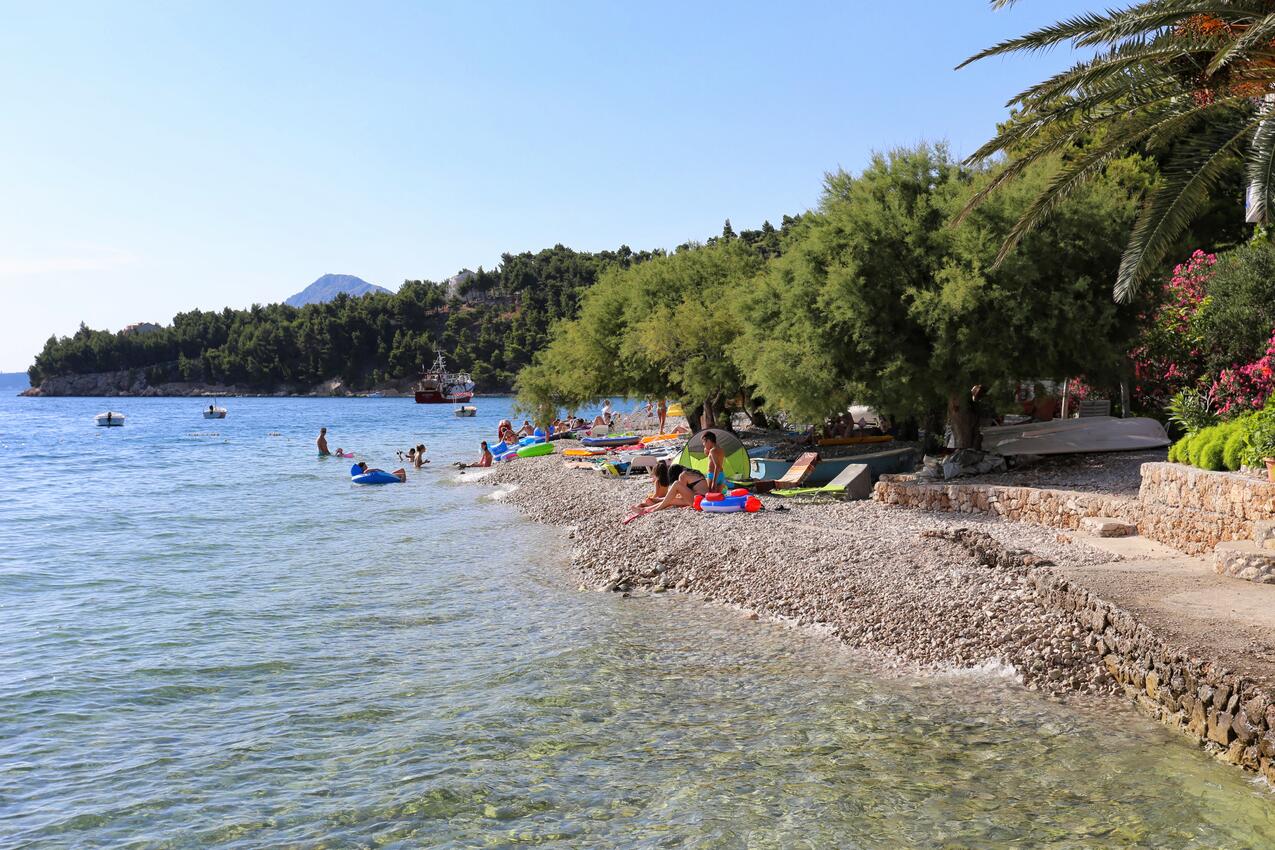 La spiaggia più vicina - Appartamenti con parcheggio Stanici, Almissa - Omiš