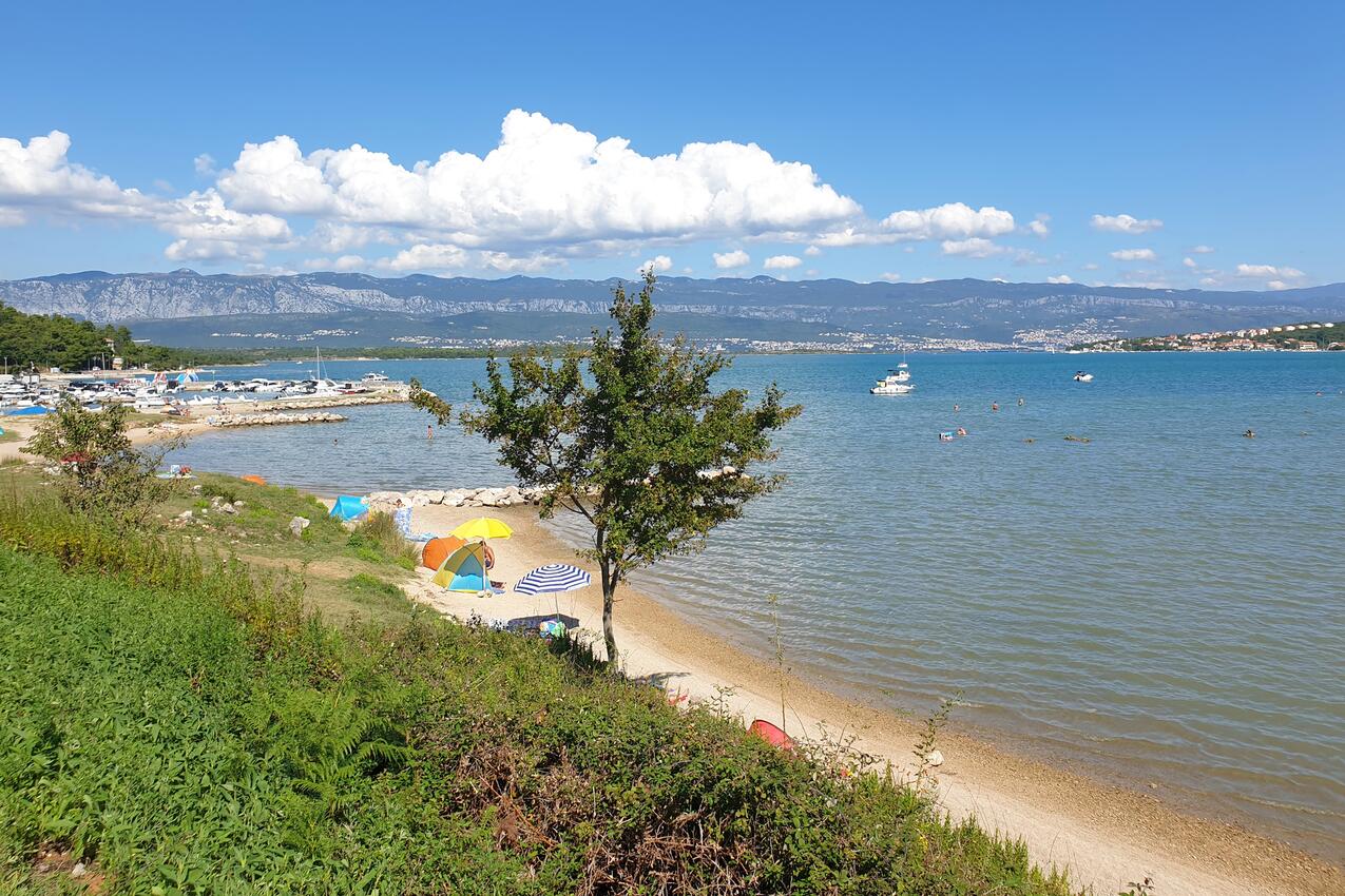 La spiaggia più vicina - Appartamenti con parcheggio Cizici, Veglia - Krk