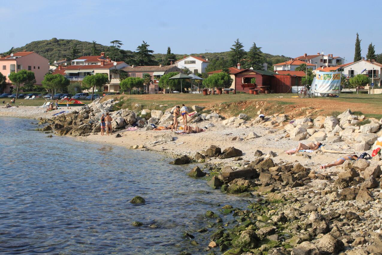 Nearest beach - Apartments and rooms by the sea Rovinj