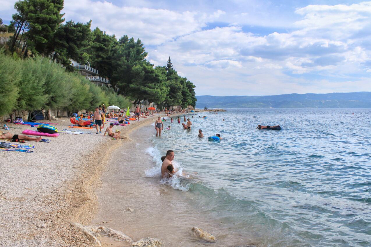La spiaggia più vicina - Appartamenti con parcheggio Nemira, Almissa - Omiš