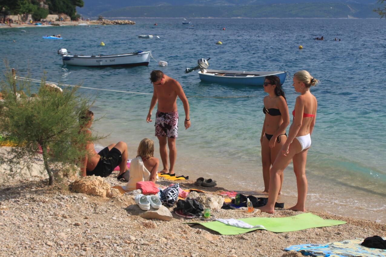 La spiaggia più vicina - Appartamenti con parcheggio Nemira, Almissa - Omiš