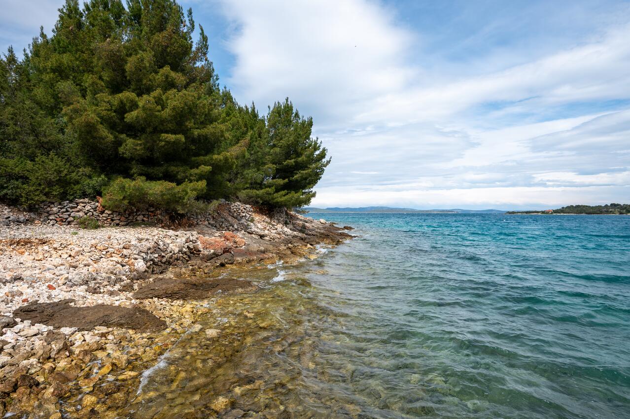 La spiaggia più vicina - Casa dei pescatori accanto al mare Sman - Žman, Isola Lunga - Dugi otok