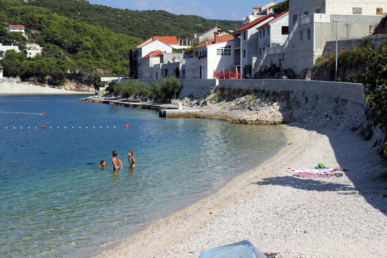 La spiaggia più vicina - Casa con parcheggio per famiglia Pucisca, Brazza - Brač