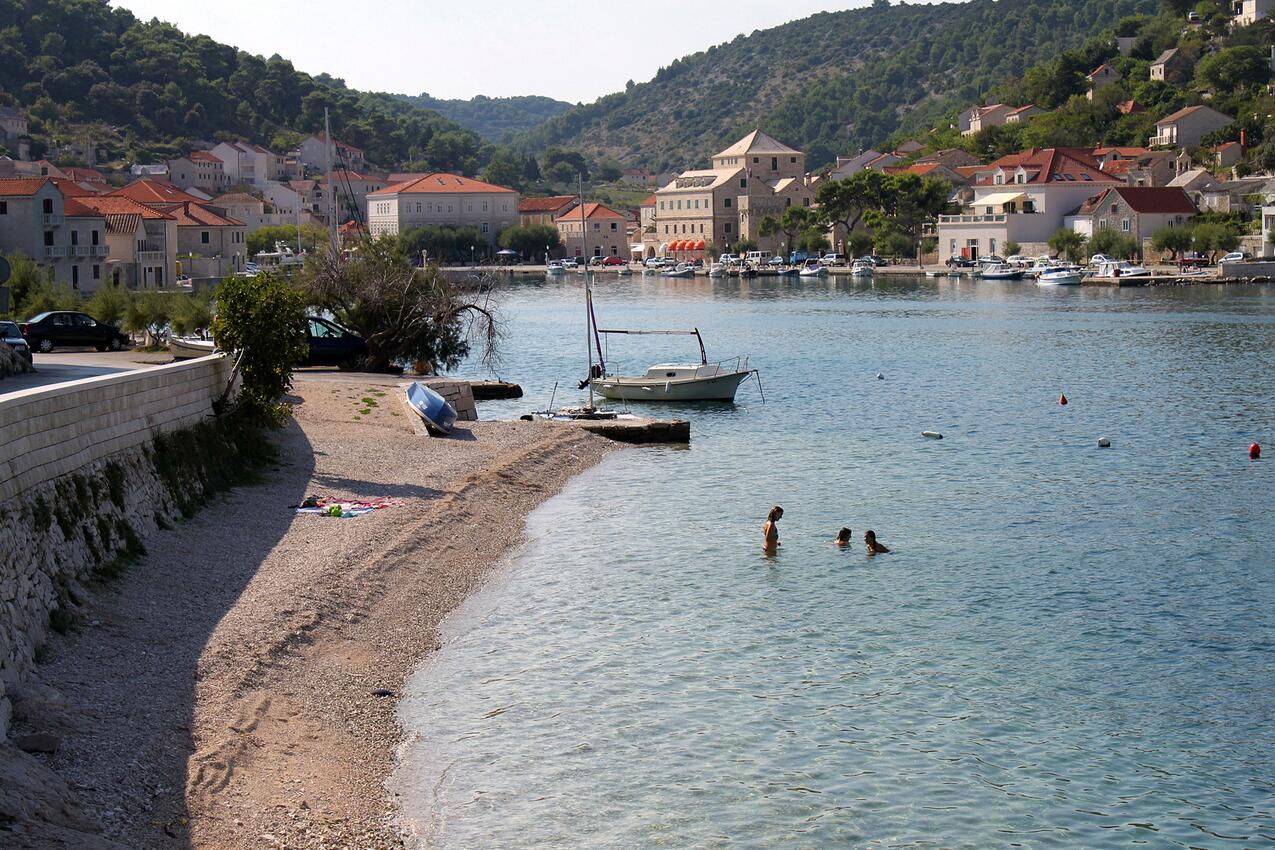 La spiaggia più vicina - Casa con parcheggio per famiglia Pucisca, Brazza - Brač