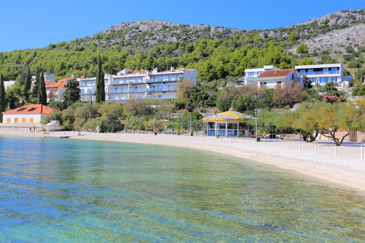 Nærmeste strand - Leiligheter med parkering Seget Vranjica, Trogir