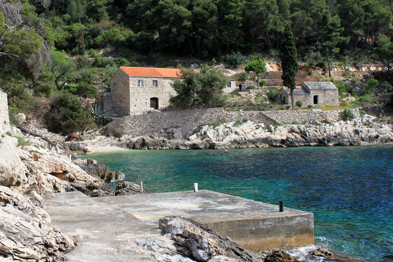 Nejbližší pláž - Rybářský domek u moře Zátoka Lučica, Hvar