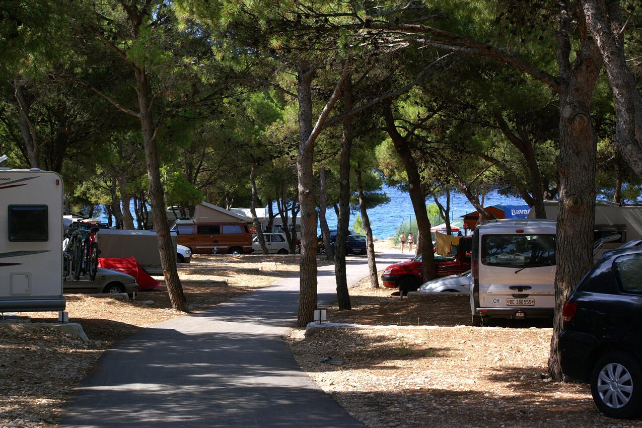 Najbliža plaža - Apartmani s parkingom Primošten