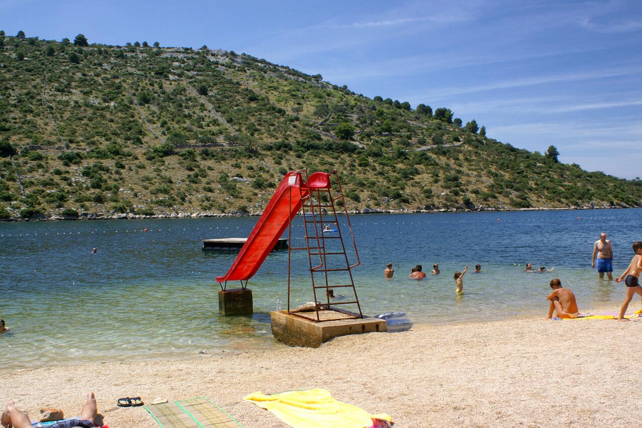 La spiaggia più vicina - Appartamenti con parcheggio Stupin Celine, Rogosnizza - Rogoznica
