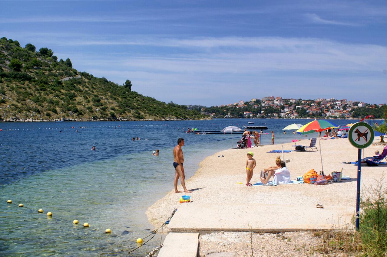 La spiaggia più vicina - Appartamenti con parcheggio Stupin Celine, Rogosnizza - Rogoznica