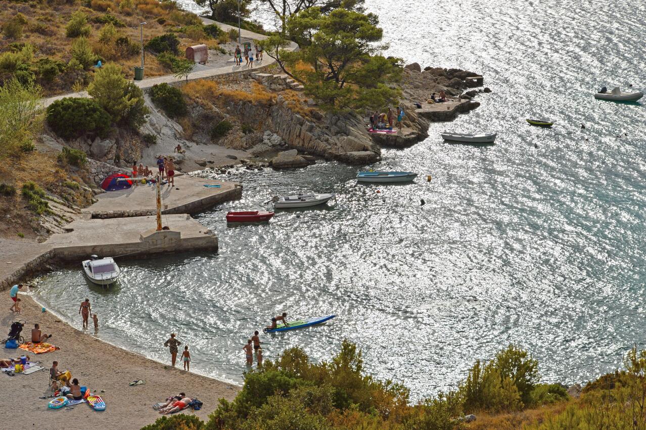 La spiaggia più vicina - Appartamenti con parcheggio Bilo, Capocesto - Primošten