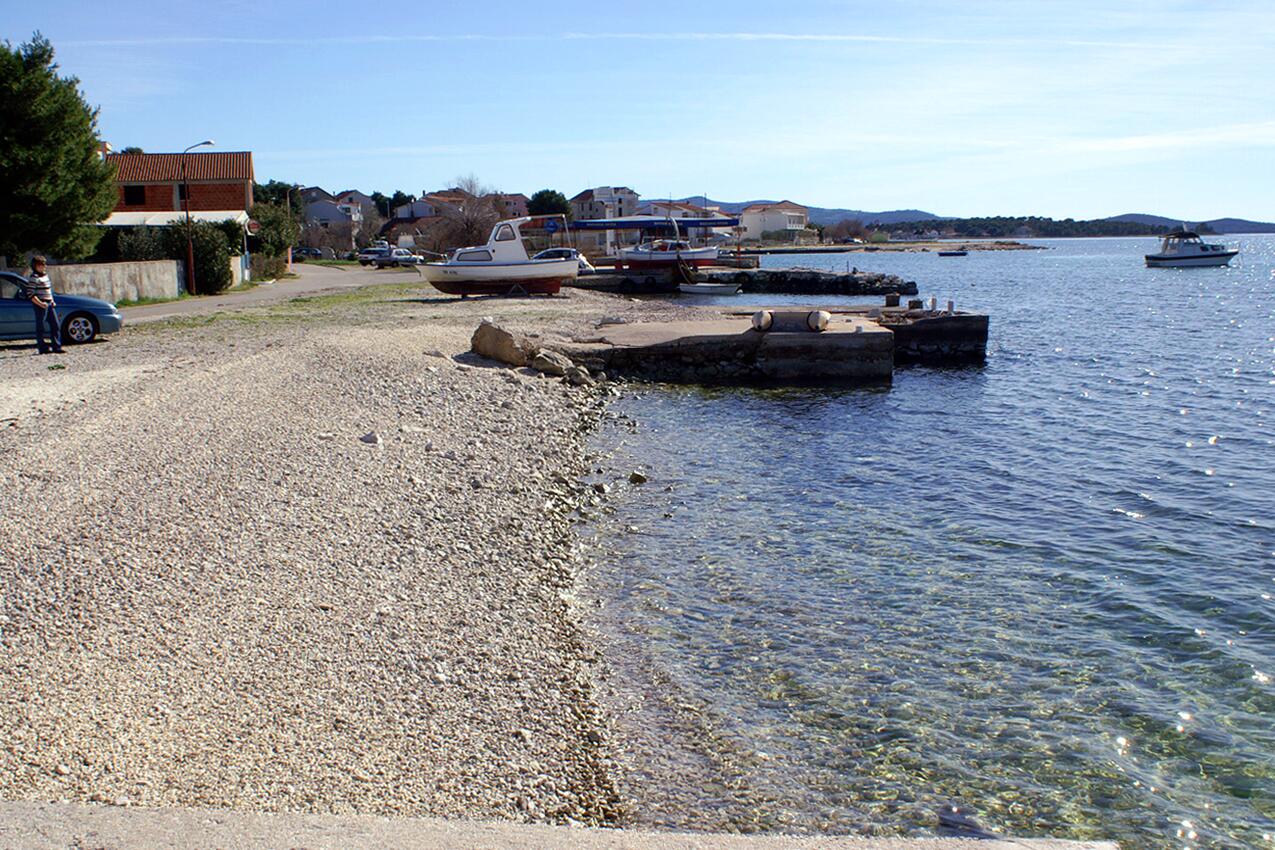 Legközelebbi strand - Apartmanok parkolóhellyel Brodarica, Sibenik