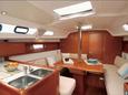 Yacht charter Beneteau Oceanis 31 | C-SY-3739 - Salon