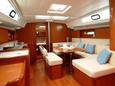 Čarter plovila Beneteau Oceanis 43 | C-SY-1228 - Salon