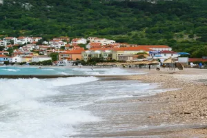 Valovito morje, Baška Baška Apartmaji Hrvaška