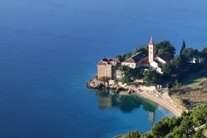 Dominikanerkloster, Bol Bol Lägenheter Kroatien
