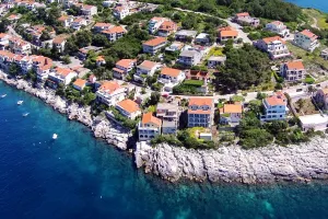 Pohled ze vzduchu, Zavalatica Zavalatica Apartmány Chorvatsko