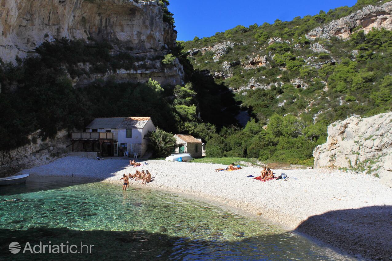 Stiniva auf der Insel  Vis (Srednja Dalmacija)