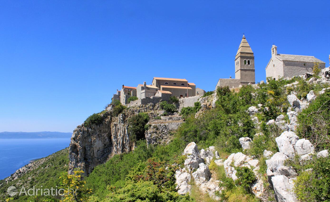 Lubenice op de route Cres (Kvarner)