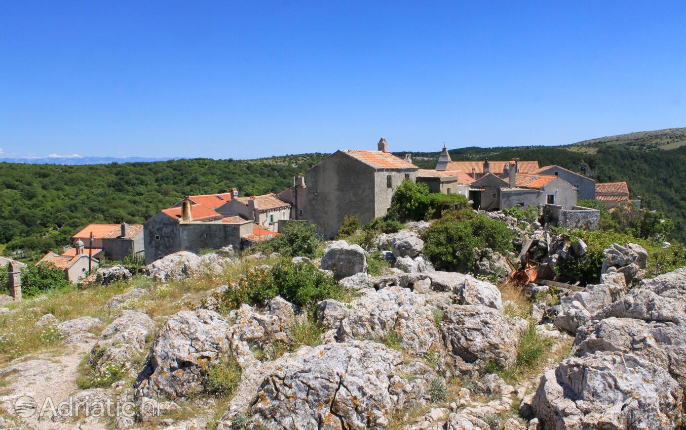 Lubenice op de route Cres (Kvarner)