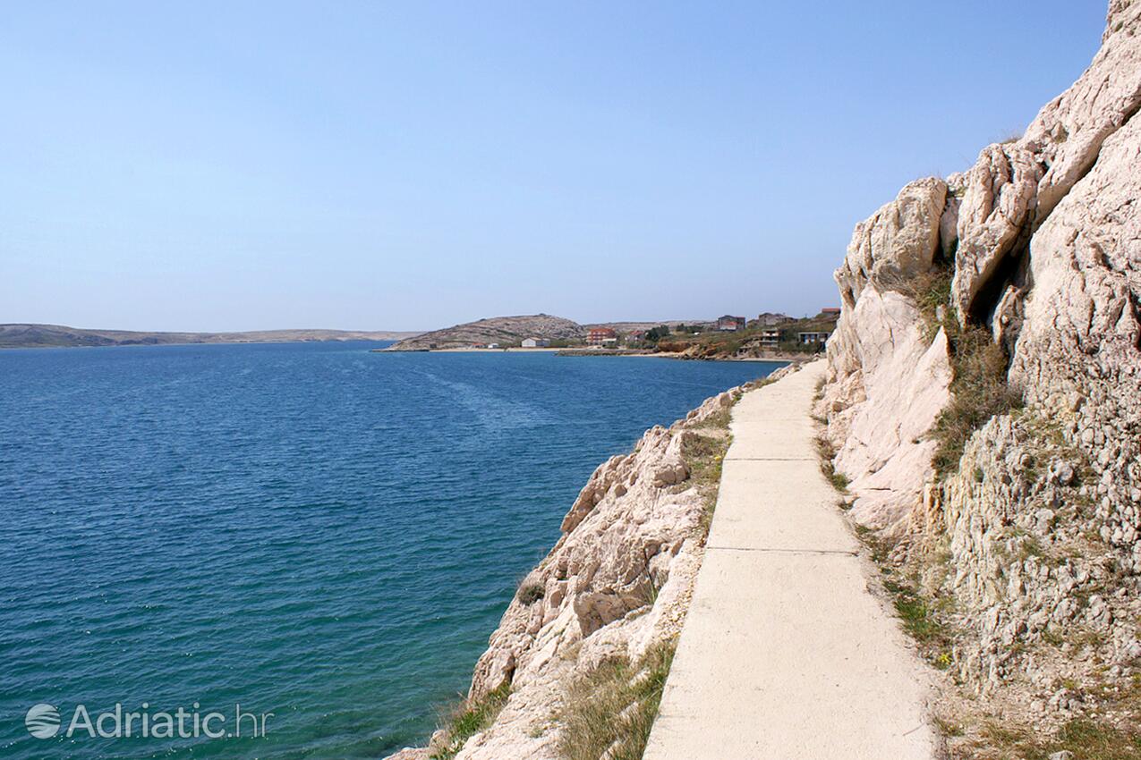 Zubovići op de route Pag (Kvarner)