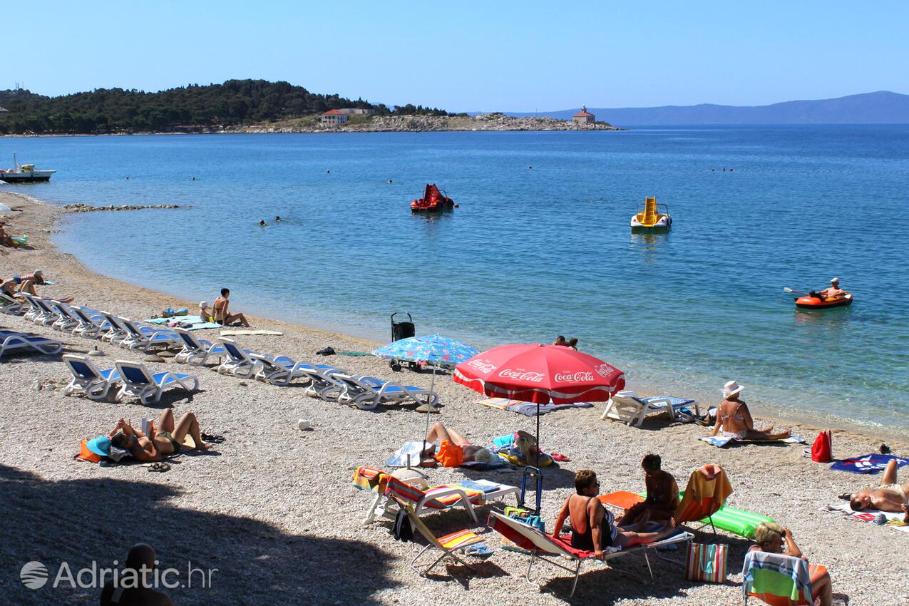 Nearby beaches - Apartments with a parking space Makarska