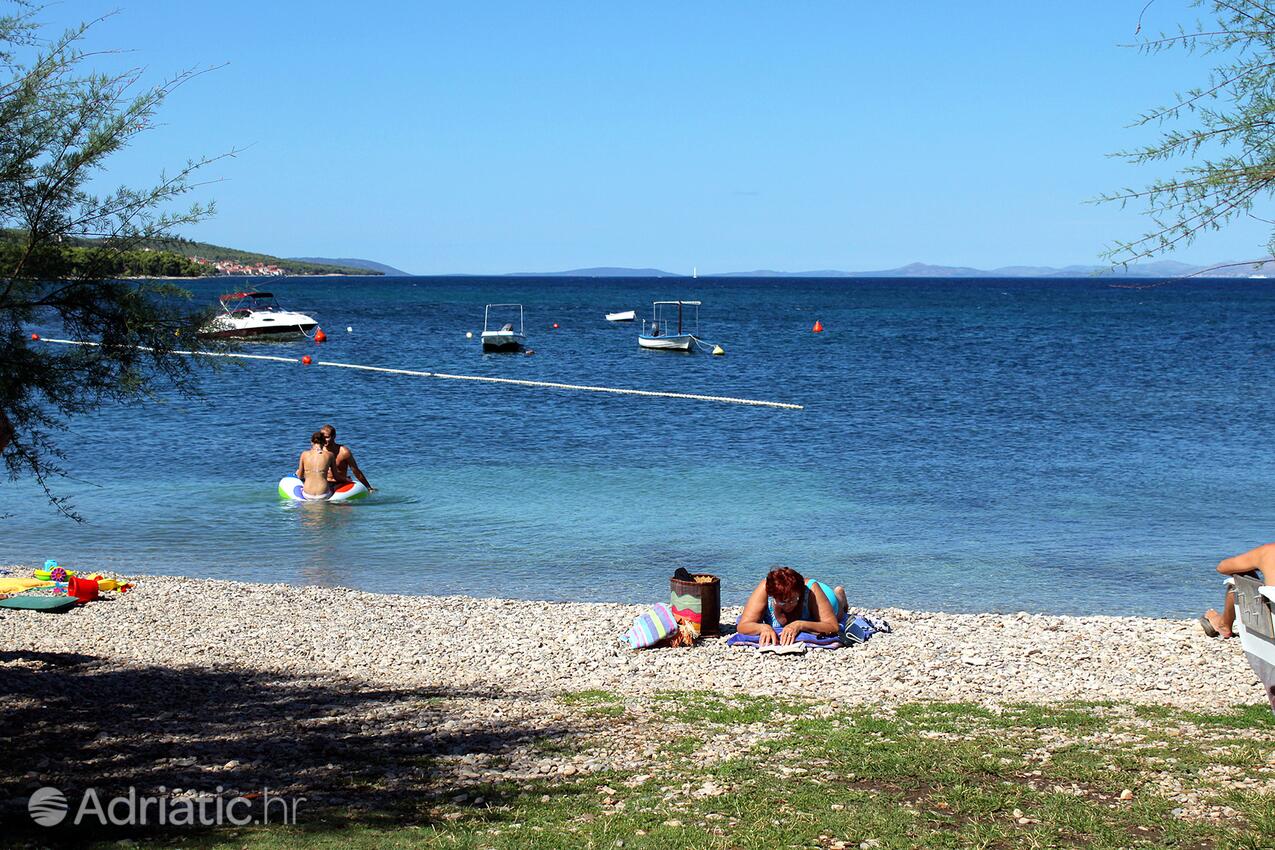 Nearby beaches - Apartments with a parking space Sutivan, Brač