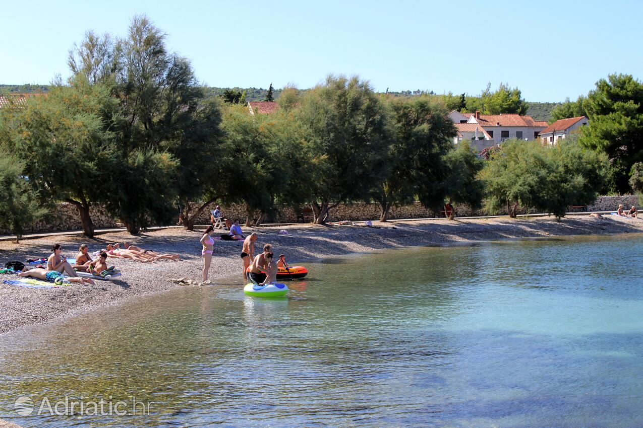 Nearby beaches - Apartments with a parking space Sutivan, Brač