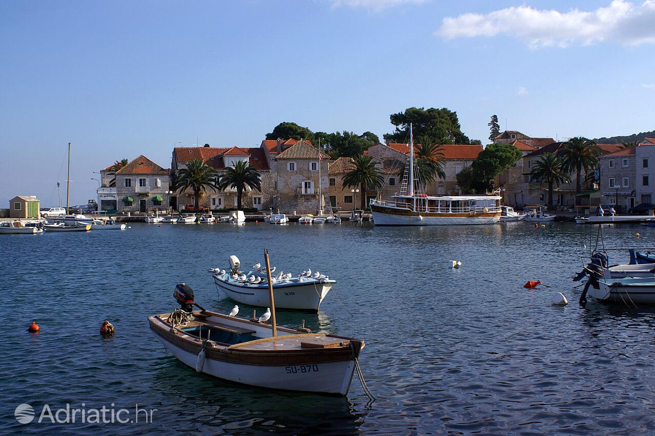 Sutivan Brač szigeten (Srednja Dalmacija)