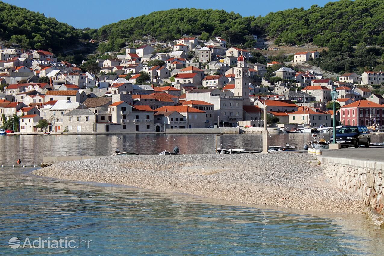 Pučišća na otoku Brač (Srednja Dalmacija)