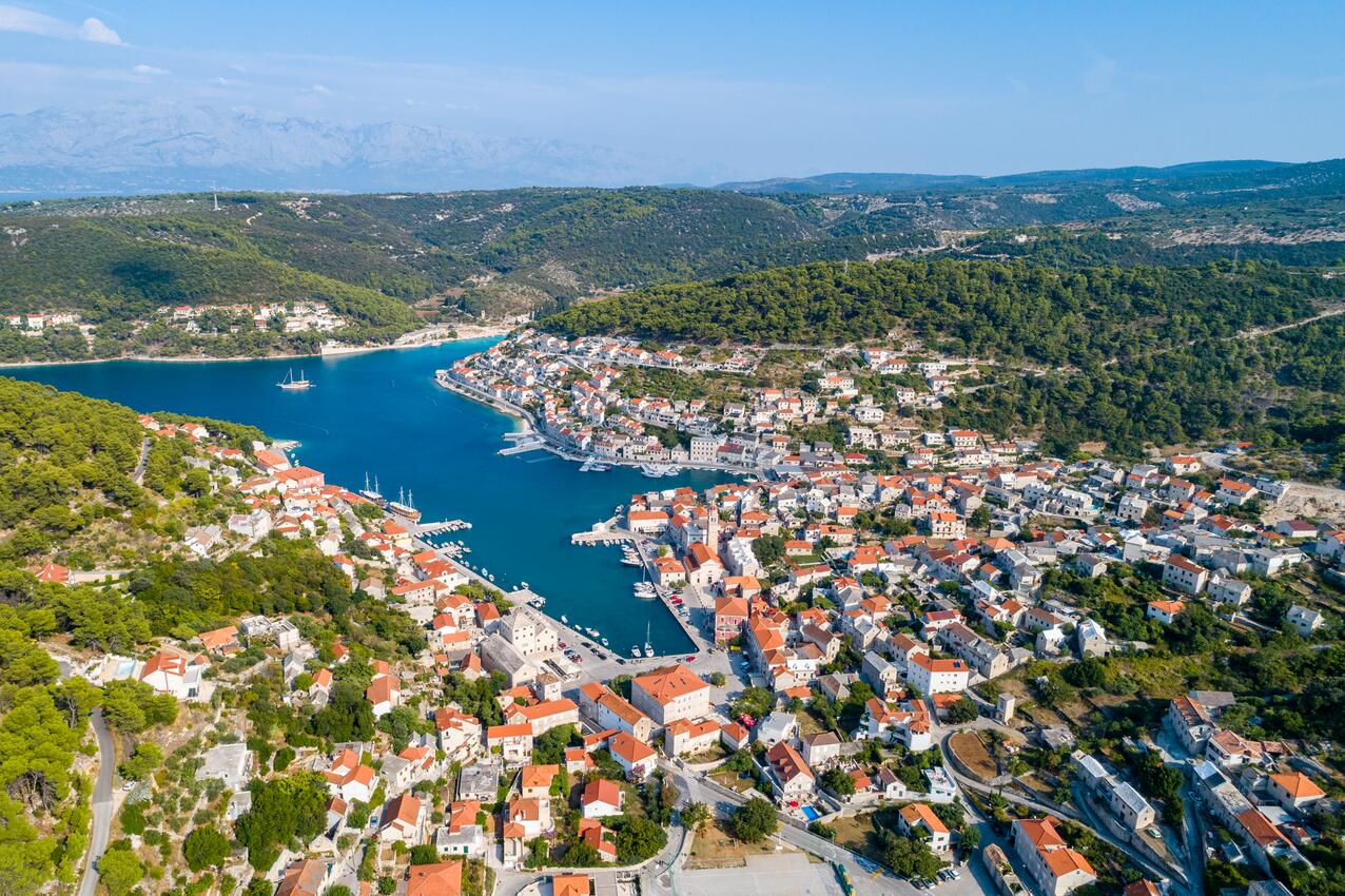 Pučišća острові Brač (Srednja Dalmacija)