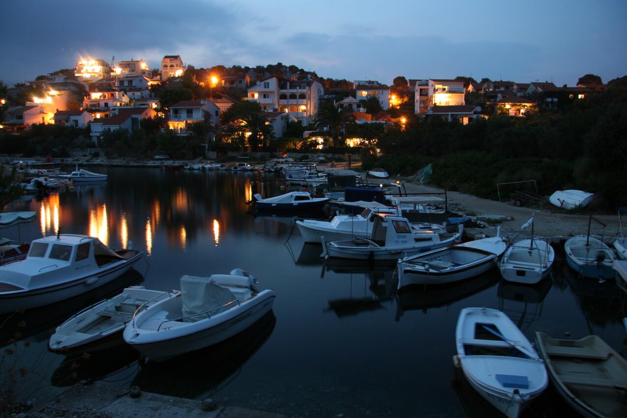 Okrug Donji en la isla Čiovo (Srednja Dalmacija)